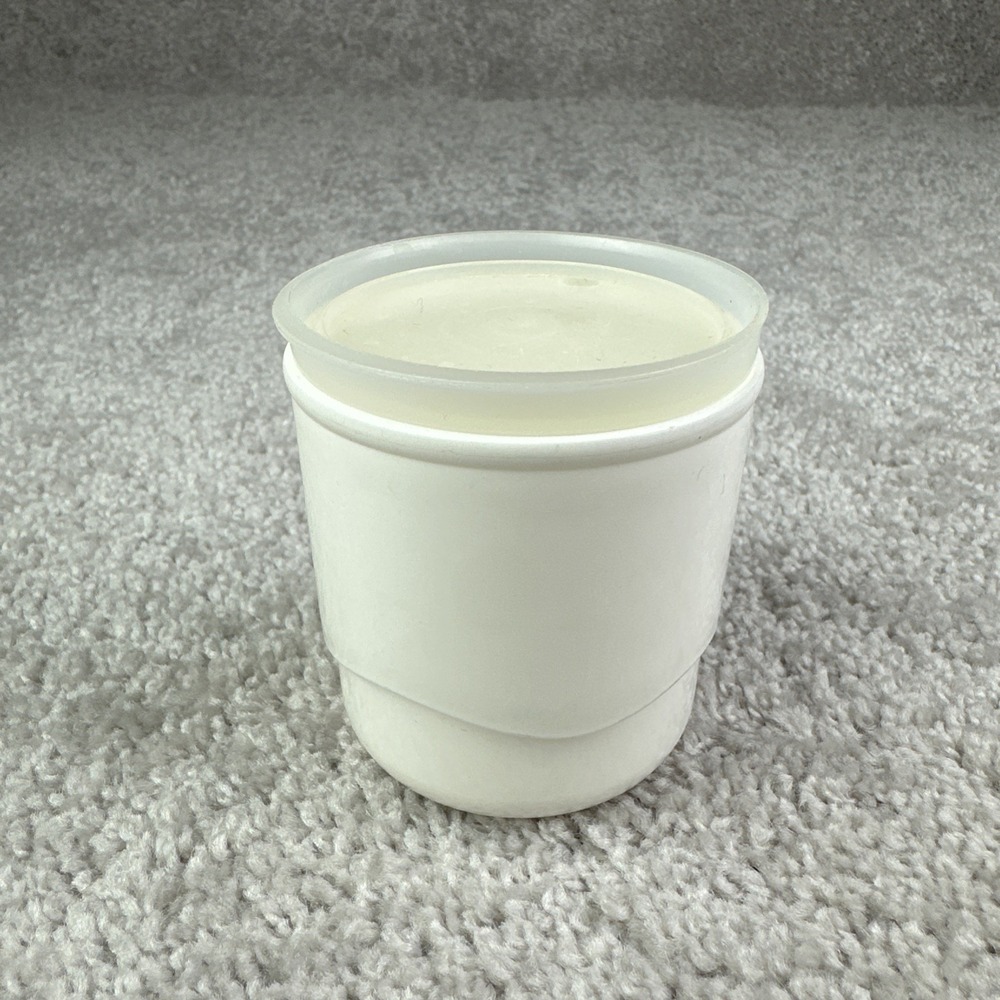 Vintage Tupperware 2546-A-5 White Cup 7 Ounce 200ml With Lid